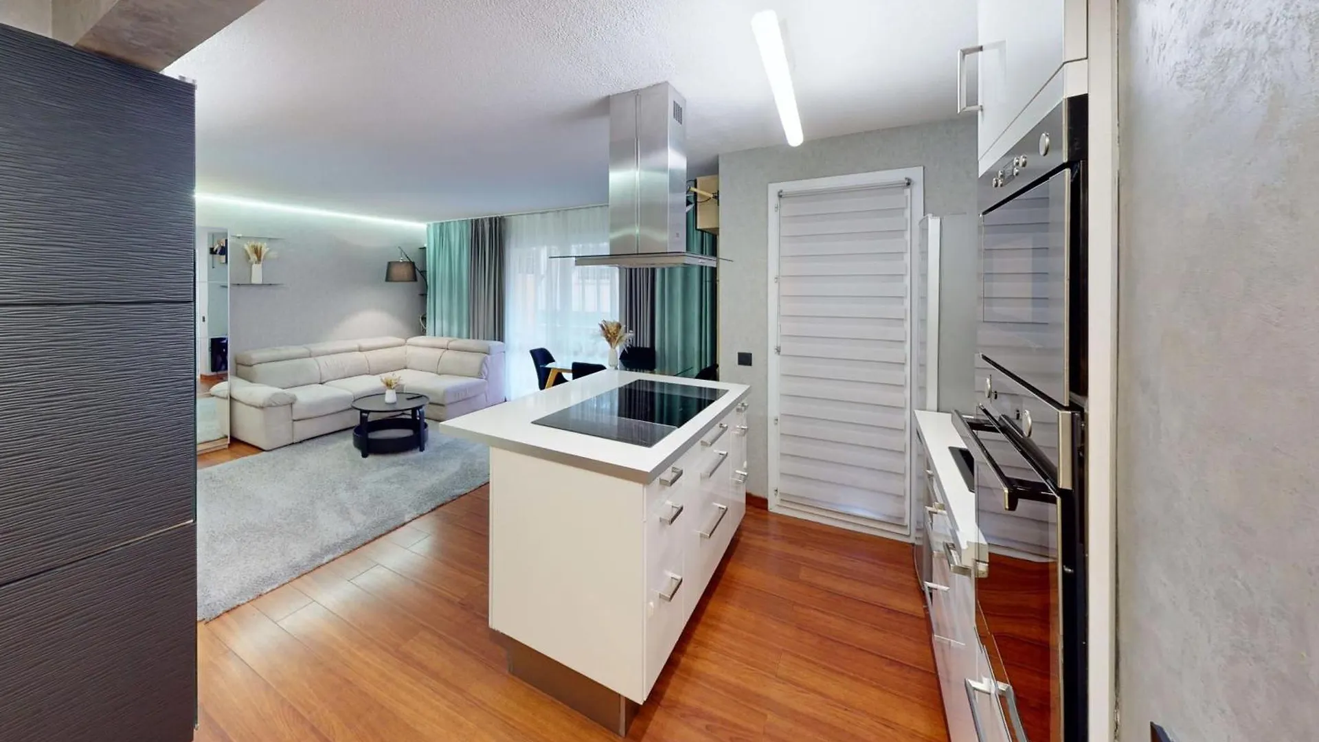 Cozy Apt With Balcony - 5 Min To The Beach Nice 0*,  France