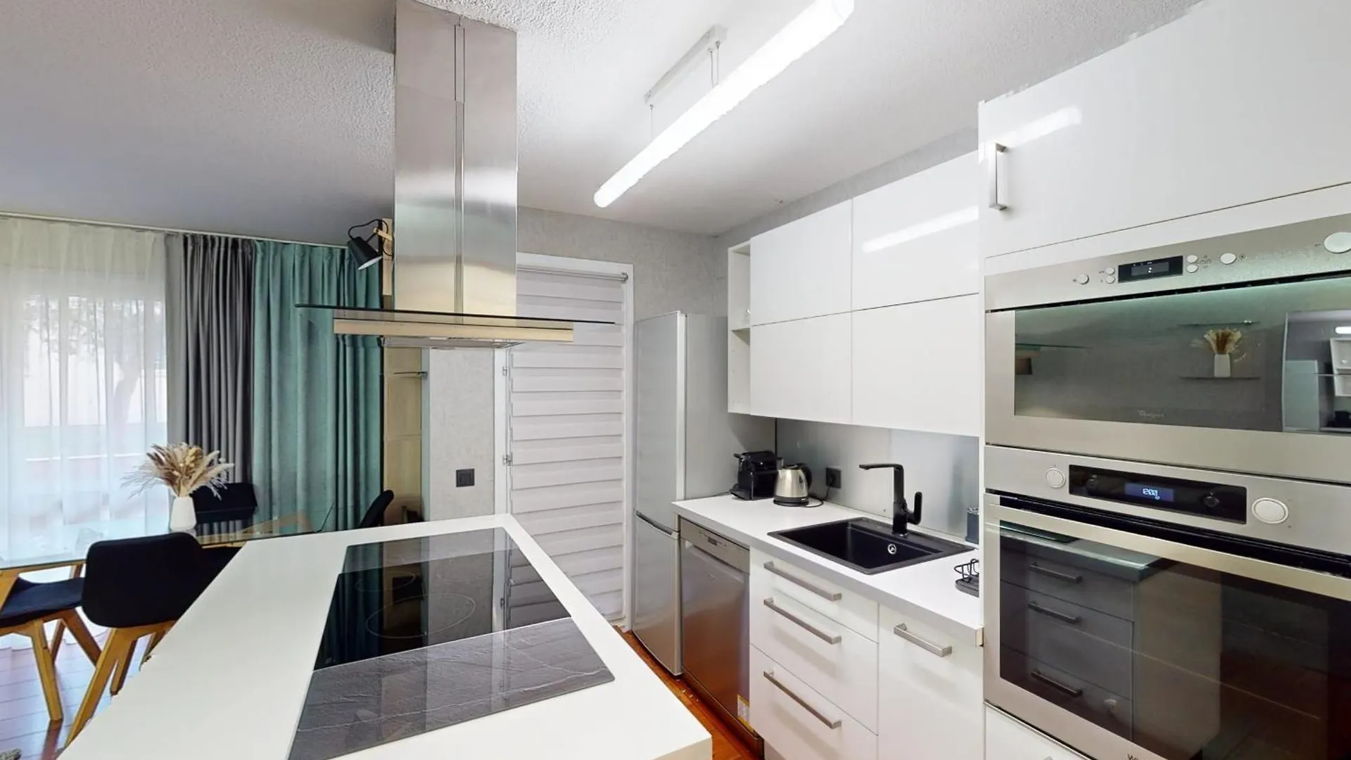 Cozy Apt With Balcony - 5 Min To The Beach Nice Apartment
